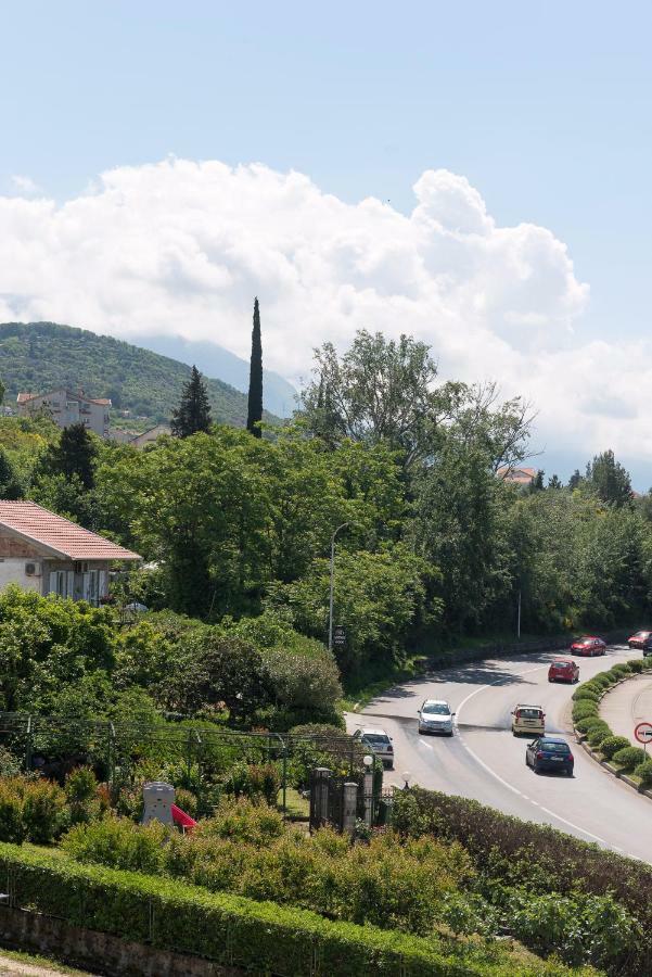 Sunray Apartment Tivat Ngoại thất bức ảnh