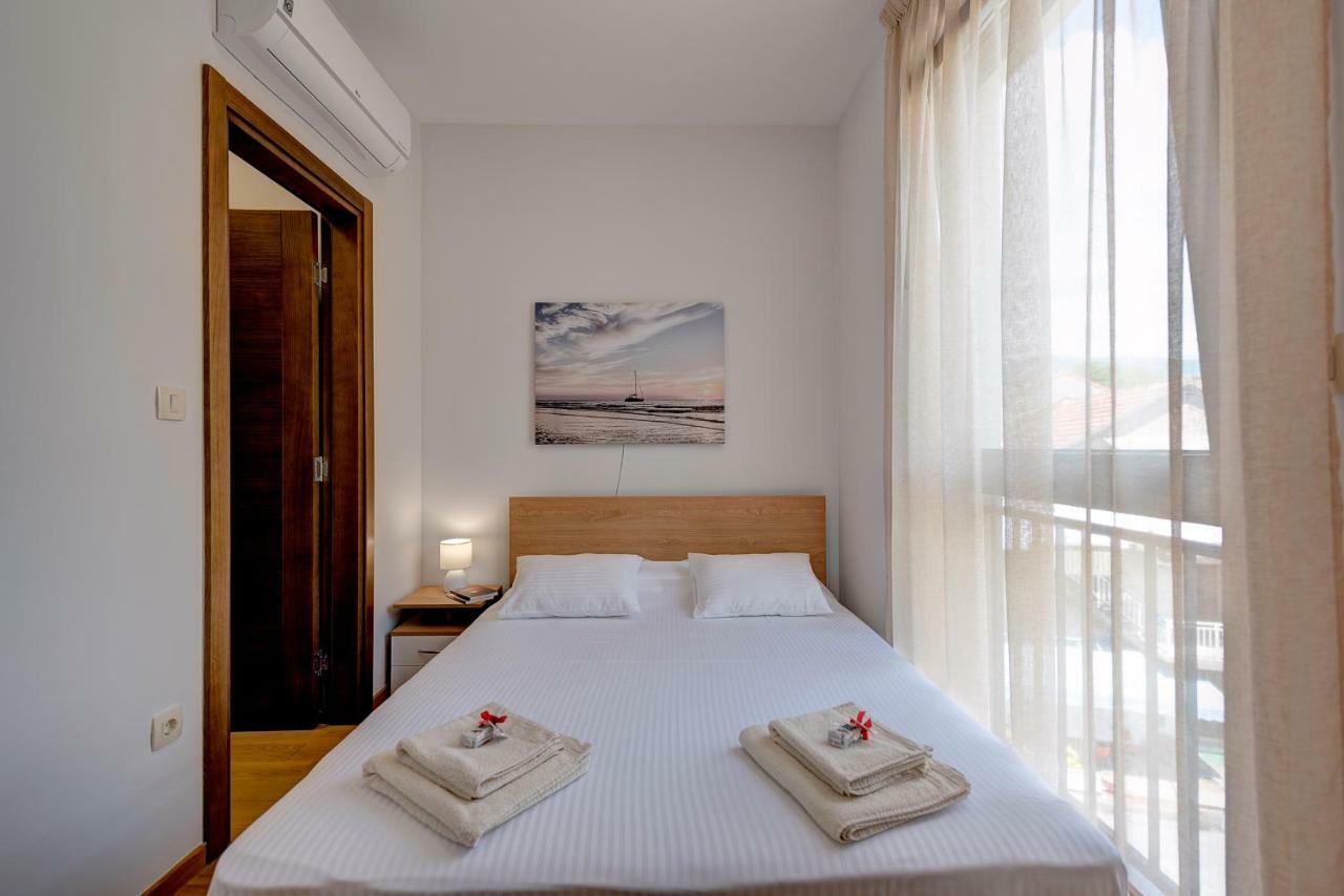 Sunray Apartment Tivat Ngoại thất bức ảnh
