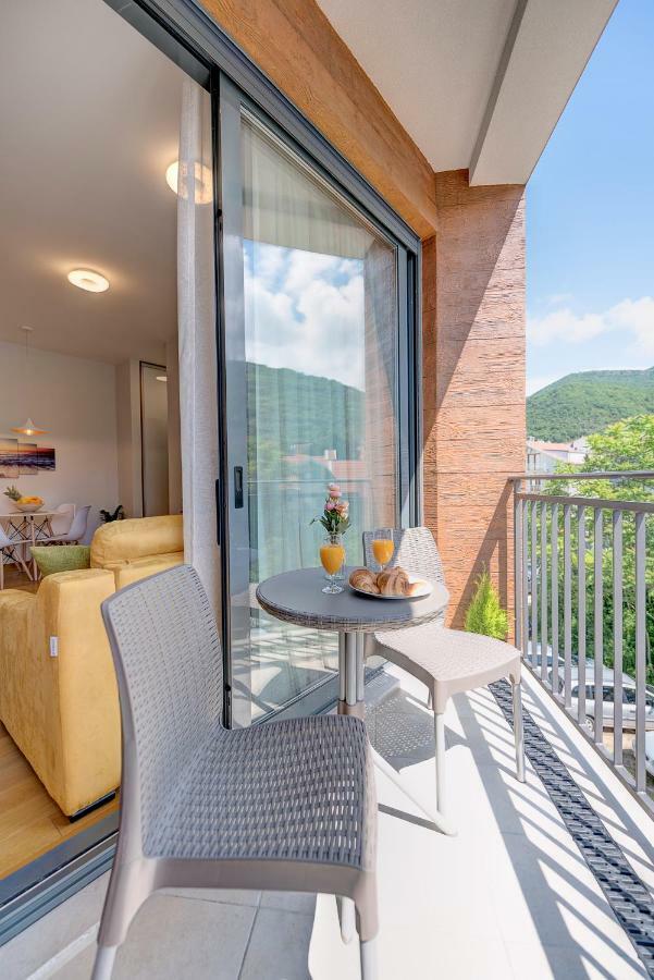 Sunray Apartment Tivat Ngoại thất bức ảnh